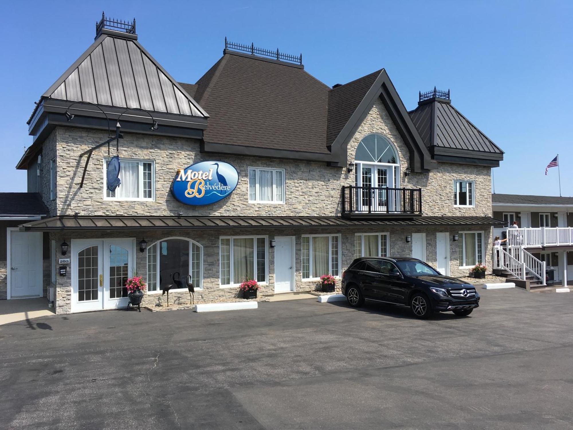 Saint-Siméon Motel Vue Belvedere מראה חיצוני תמונה